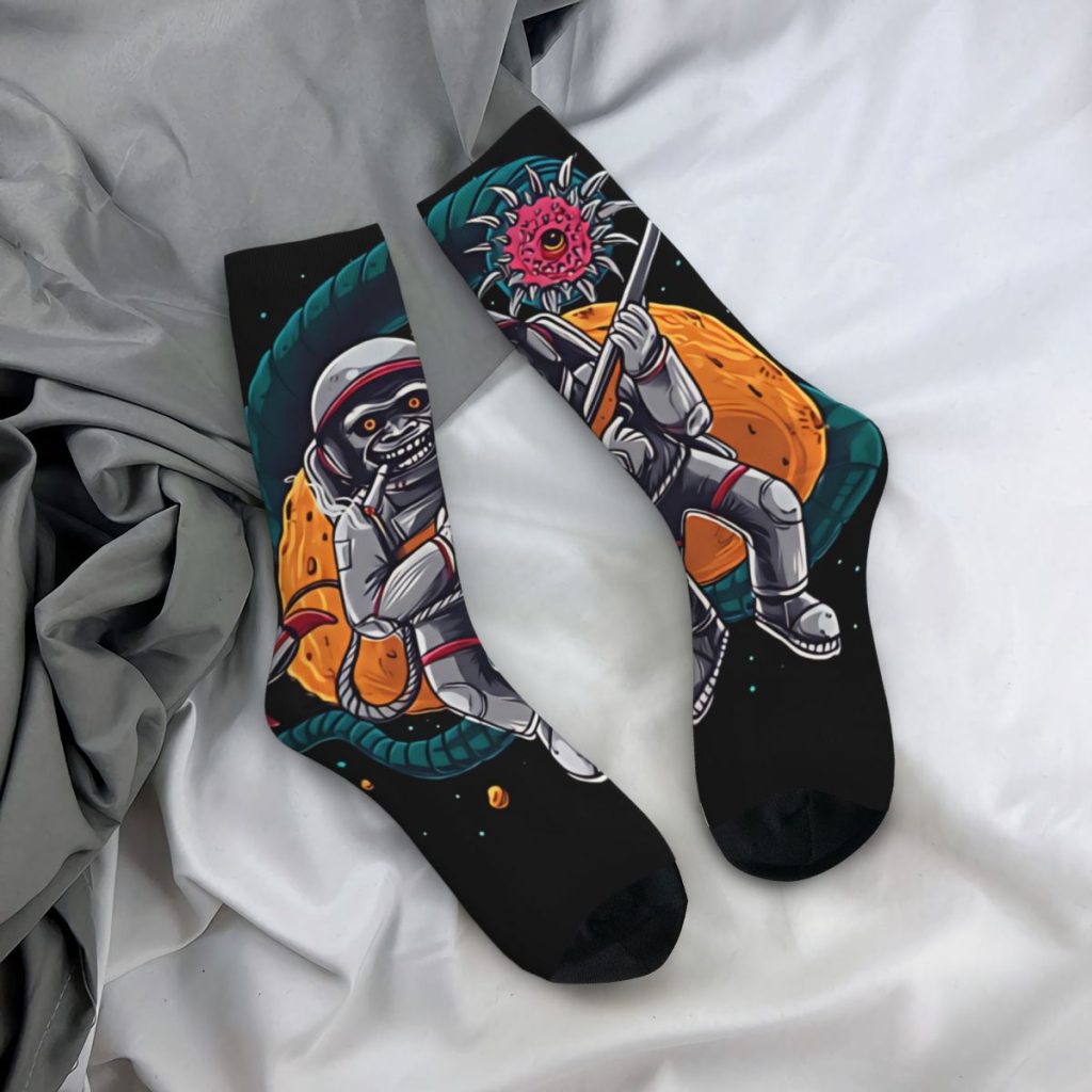 Happy Funny Men s Socks Mr Skull From Space Retro Harajuku Dead Space Game Hip Hop 3 - Dead Space Merch